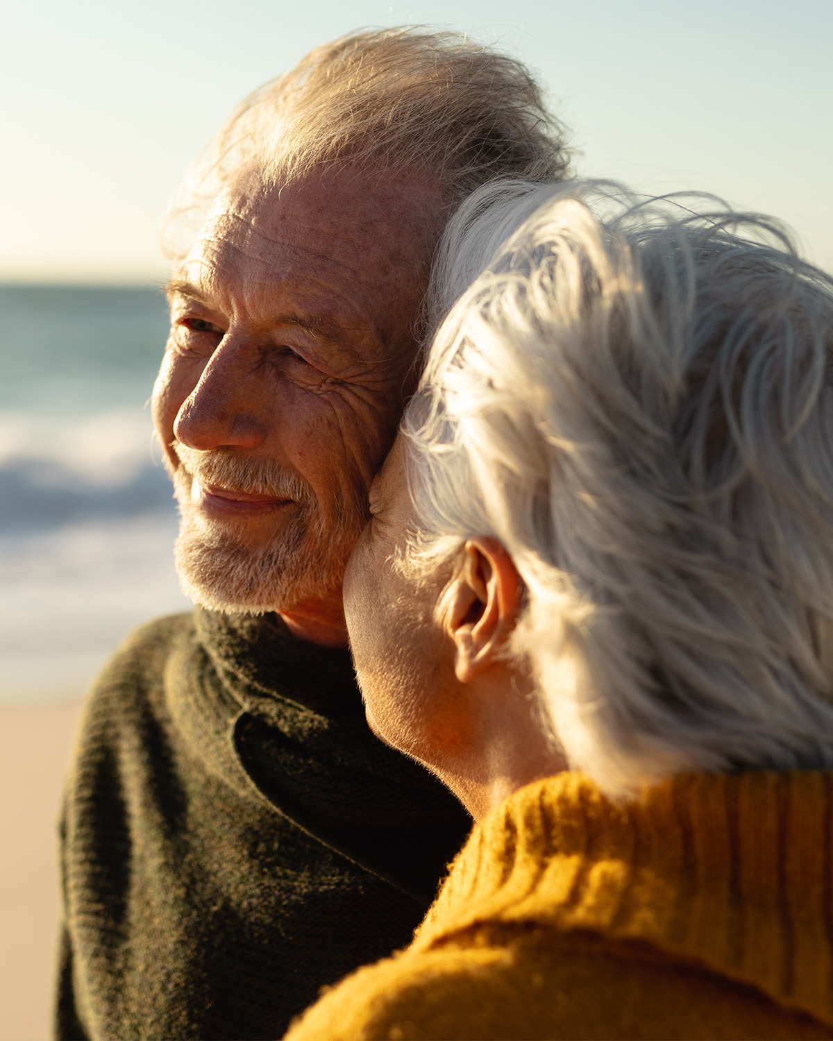altes-paar-am-strand